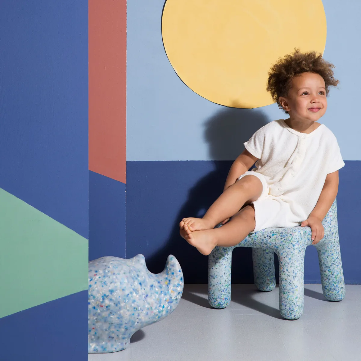 Kinderbank of kinderfauteuil kiezen: materiaal, formaat en wasbaarheid